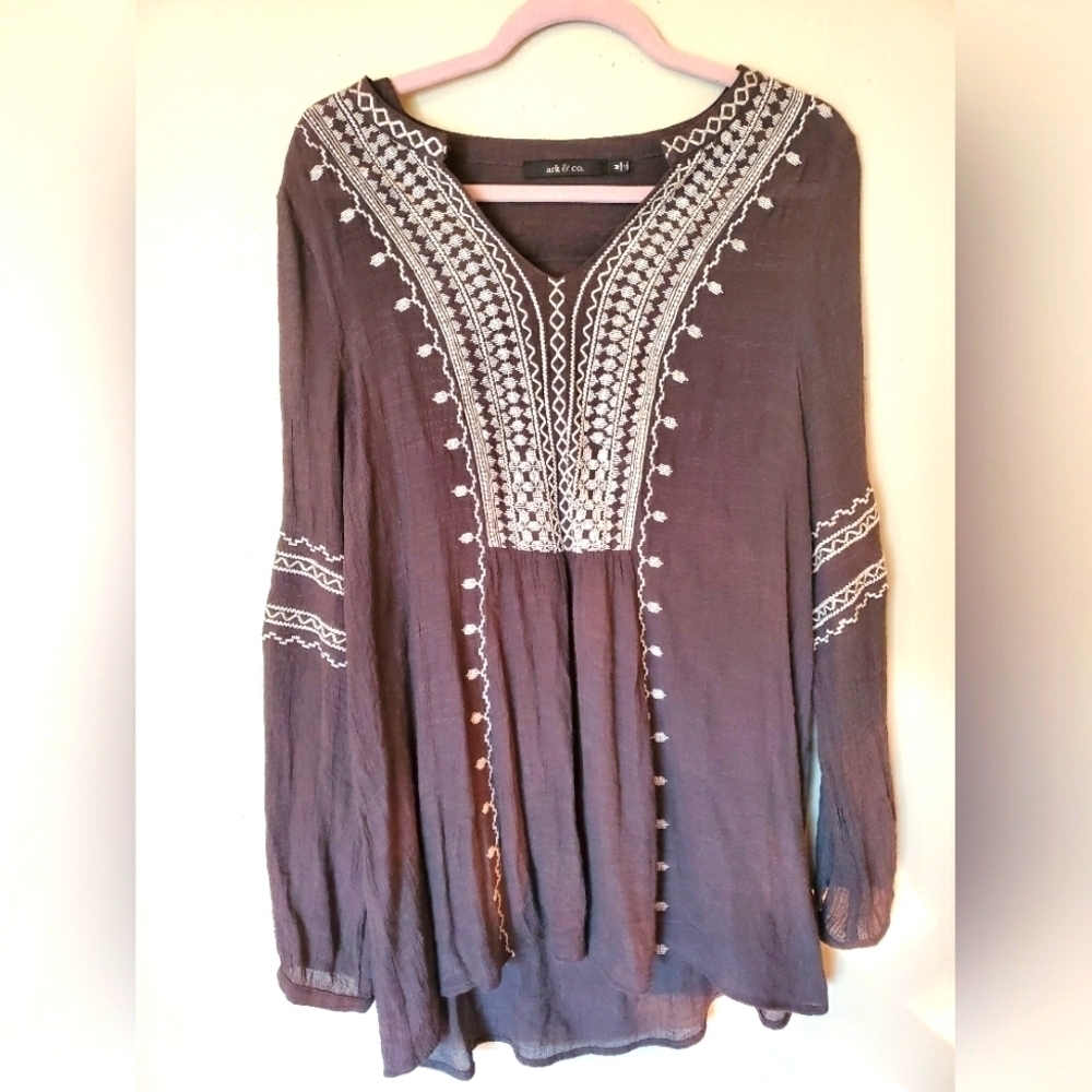 Arc & Co. Embroidered grey shirt